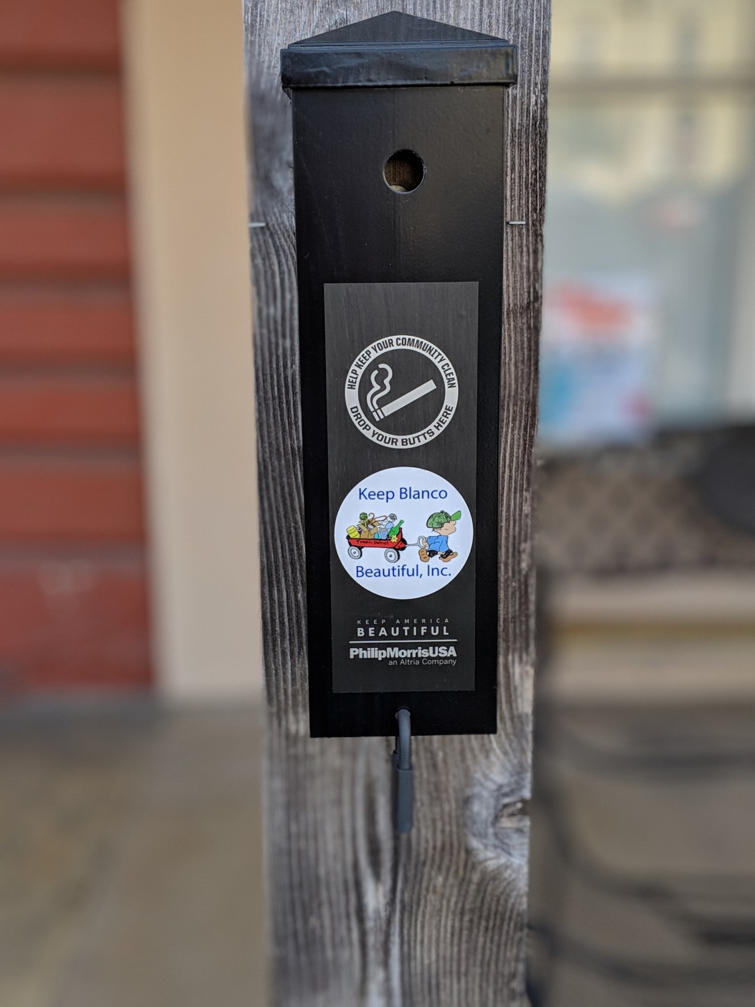 00100lPORTRAIT_00100_BURST20190319103214149_COVER