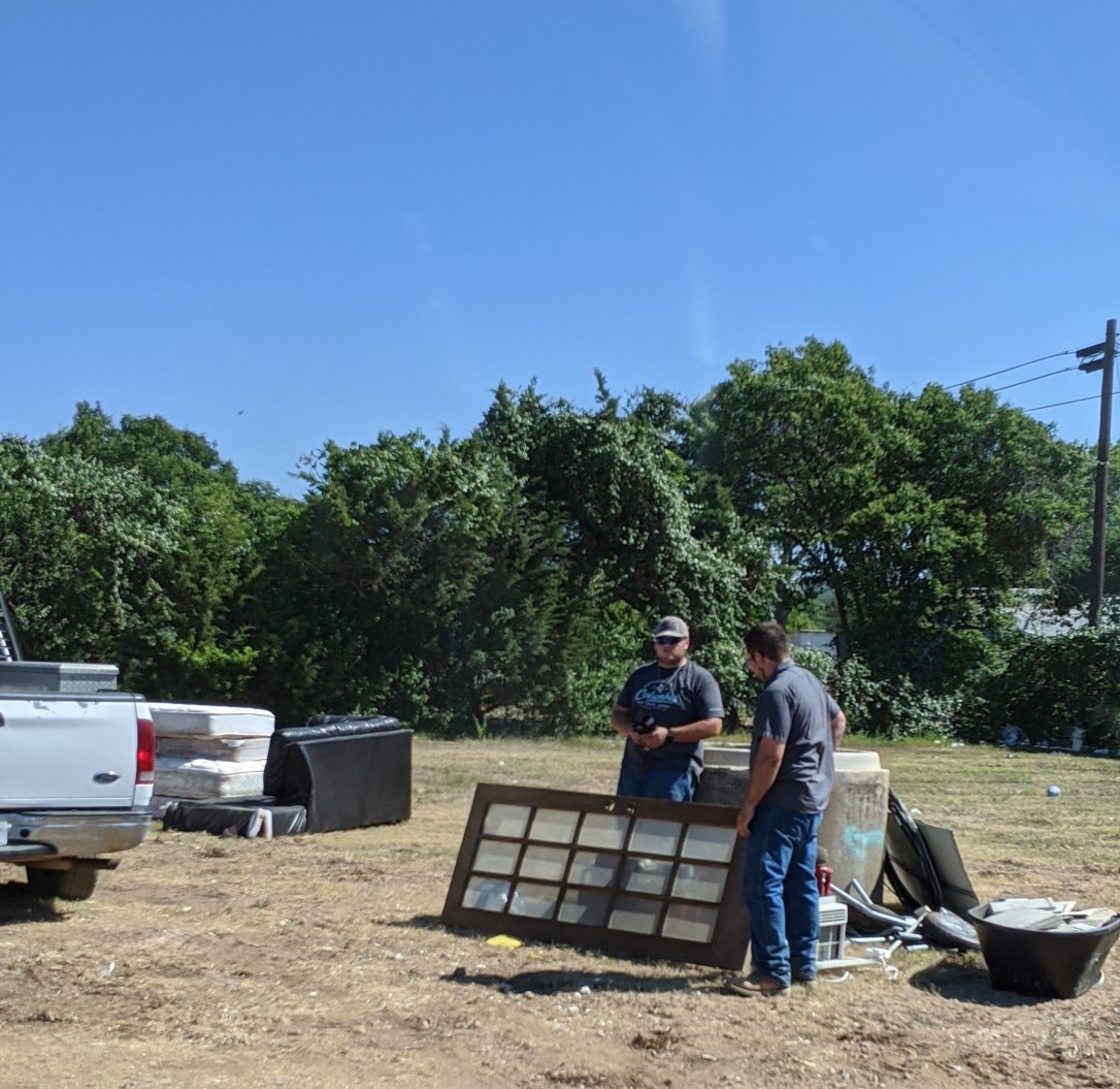 00000PORTRAIT_00000_BURST20200711103532073